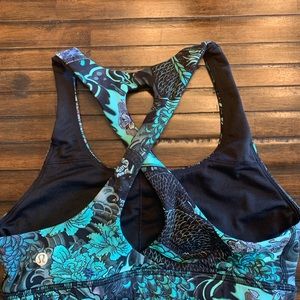 Lulu sports bra